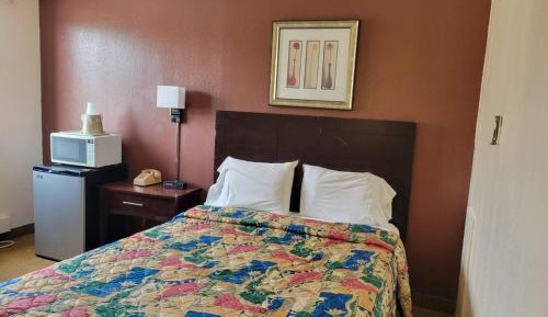 Single Room with Private Bathroom