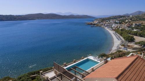 Villa - Beach Front