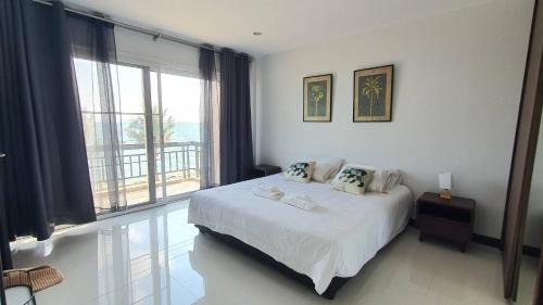 Beachfront Villa 3 