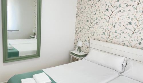Double Room with Shared Bathroom