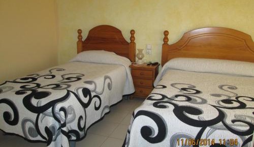 Triple Room with Bathroom