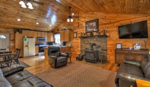 Four-Bedroom Holiday Home