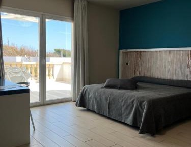 Triple Room with Side Sea View