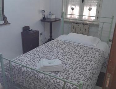 Deluxe Room (1 adult + 1 child)