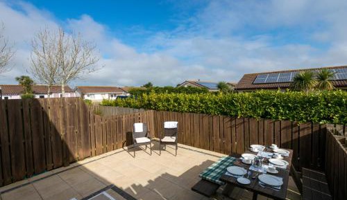 Two-Bedroom Villa With Shower - No Dogs Permitted