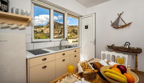 Double or Twin Room with Sea View