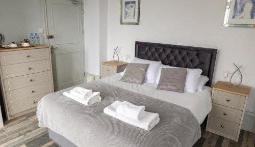 Double - Ensuite - Large
