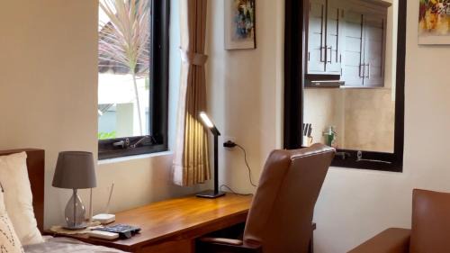Apartment with Garden View