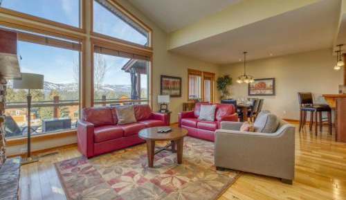 Premier Two-Bedroom Apartment