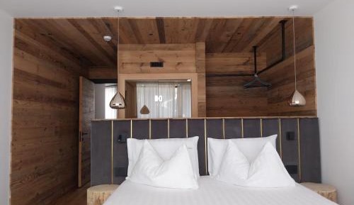 Suite with Spa Bath