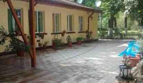 Villa with Garden View