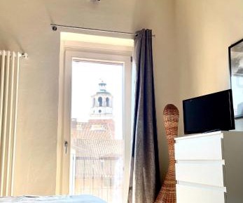 Apartment with Shower