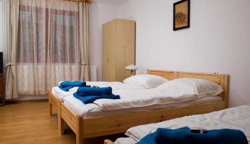 Triple Room with Private Bathroom