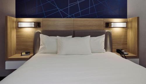 King Suite with Trundle Bed