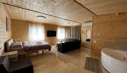 Deluxe Family Room