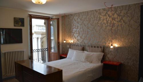 Five-Bedroom Suite