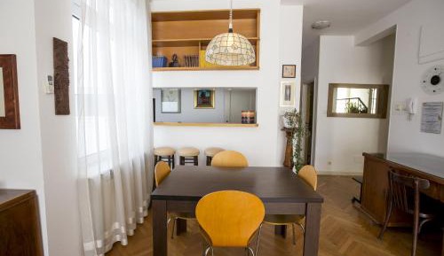 Two-Bedroom Apartment (4 Adults)