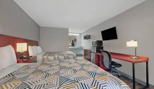 Queen Room with Two Queen Beds - Non-Smoking