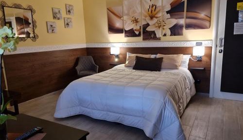 Junior Suite with Garden View