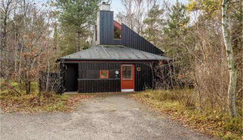 Two-Bedroom Holiday Home