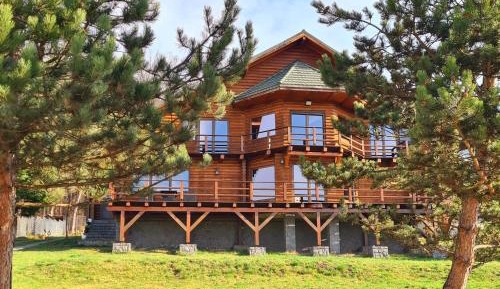 Deluxe Villa