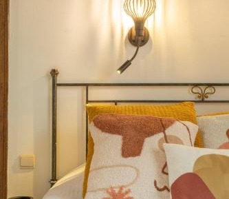 Honeymoon Suite