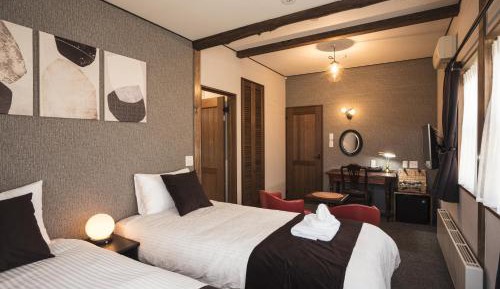 Deluxe Twin Room
