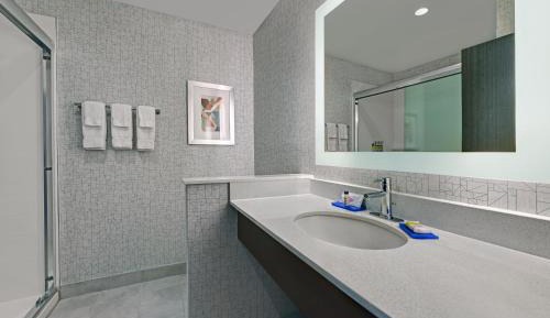 One-Bedroom Suite - Disability Access/Non-Smoking
