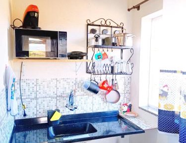 Studio with Mountain View