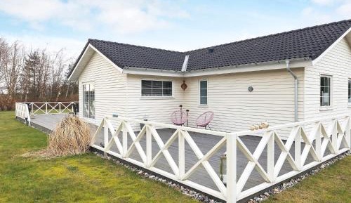 Four-Bedroom Holiday Home