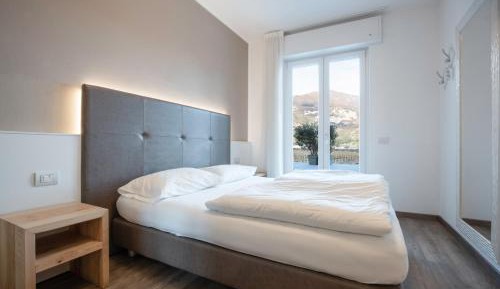 Double or Twin Room with Terrace