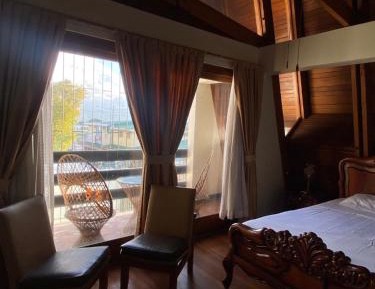 Queen Suite