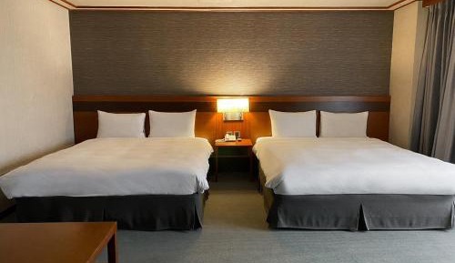 Deluxe Family Suite