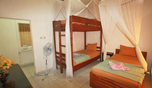 Standard Triple Room with AC