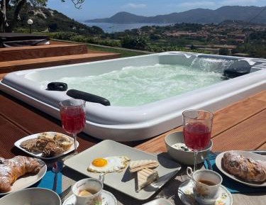 King Suite with Spa Bath