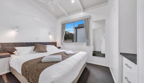 Deluxe Two-Bedroom Beachfront Villa