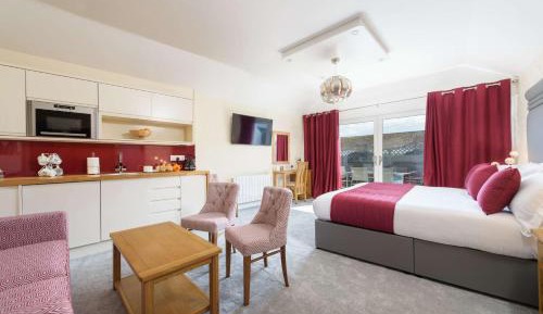 Two-Bedroom Suite With Terrace