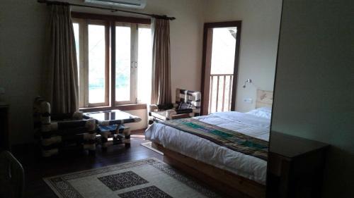 Room #486738810