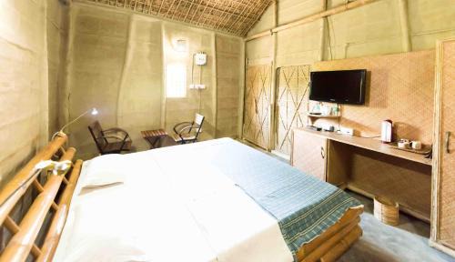 Deluxe Double Room (2 Adults + 1 Child)