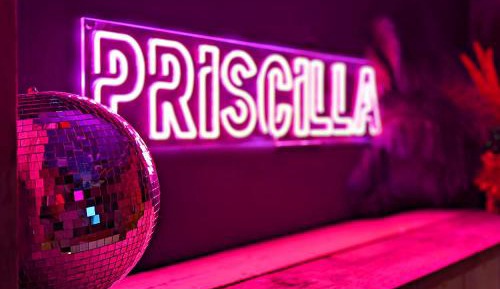 Priscilla - Double Bedroom with City View