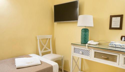 Economy Twin Room