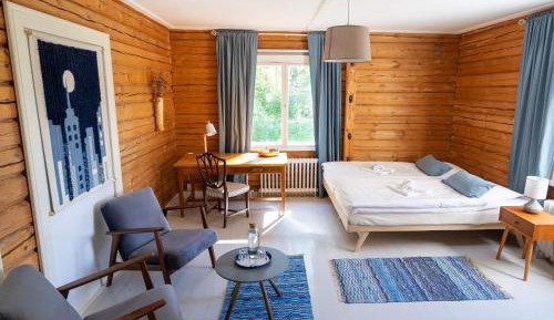Triple Room with Shared Bathroom