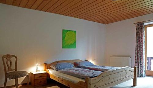 One-Bedroom Apartment with Balcony