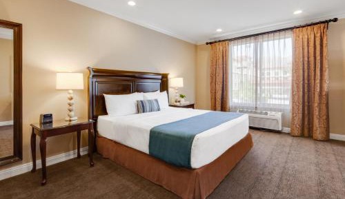 Superior King Room