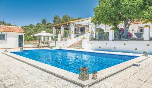 Three-Bedroom Holiday Home 