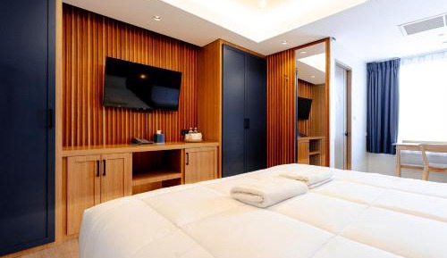Deluxe King Room