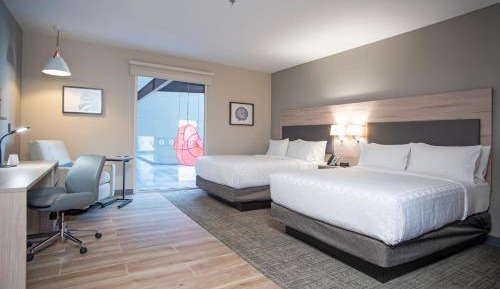 Studio Suite with Two Queen Beds