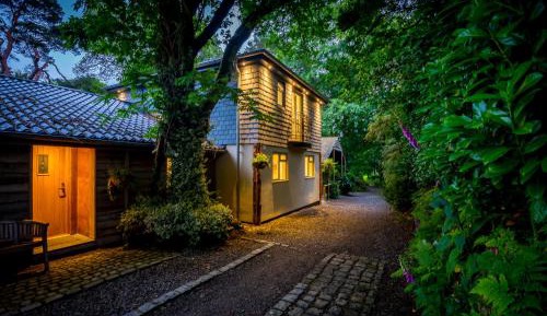 One-Bedroom Holiday Home