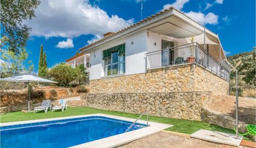 Three-Bedroom Vacation Home 