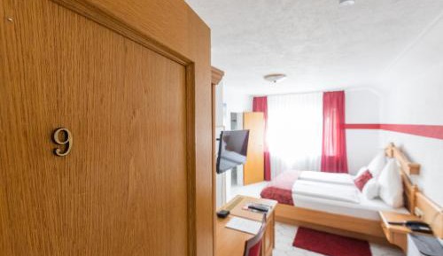 Double Room with Private Bathroom